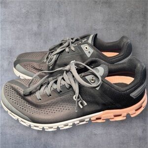 On Cloudflow 3.0
Womens 8W. Rock/Rose
Lightly used! Great condition!